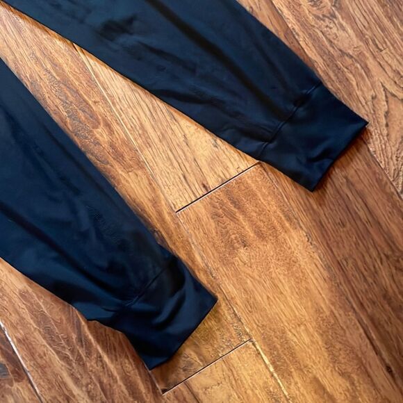 NWT REI black first layer - Picture 6 of 11